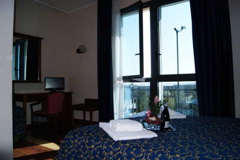 ויגונצה Hotel Resi Dep. מראה חיצוני תמונה